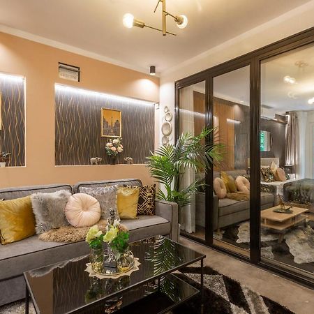 Stylish Quentin Apartment In The King Street ブダペスト エクステリア 写真