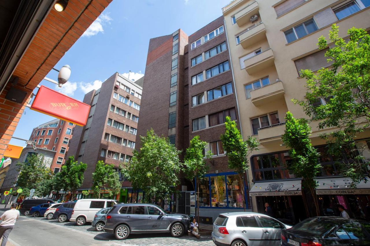 Stylish Quentin Apartment In The King Street ブダペスト エクステリア 写真