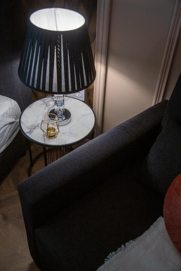 Stylish Quentin Apartment In The King Street ブダペスト エクステリア 写真