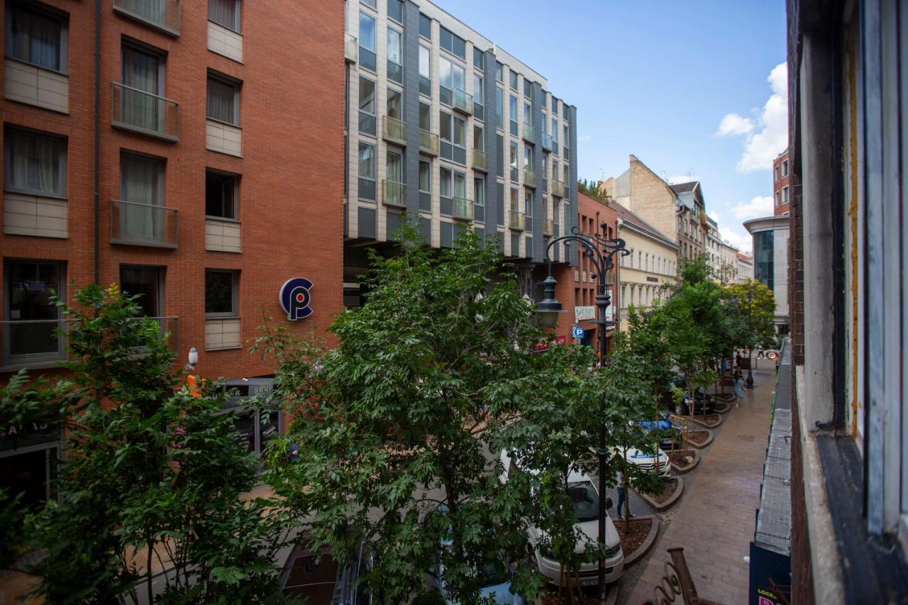 Stylish Quentin Apartment In The King Street ブダペスト エクステリア 写真