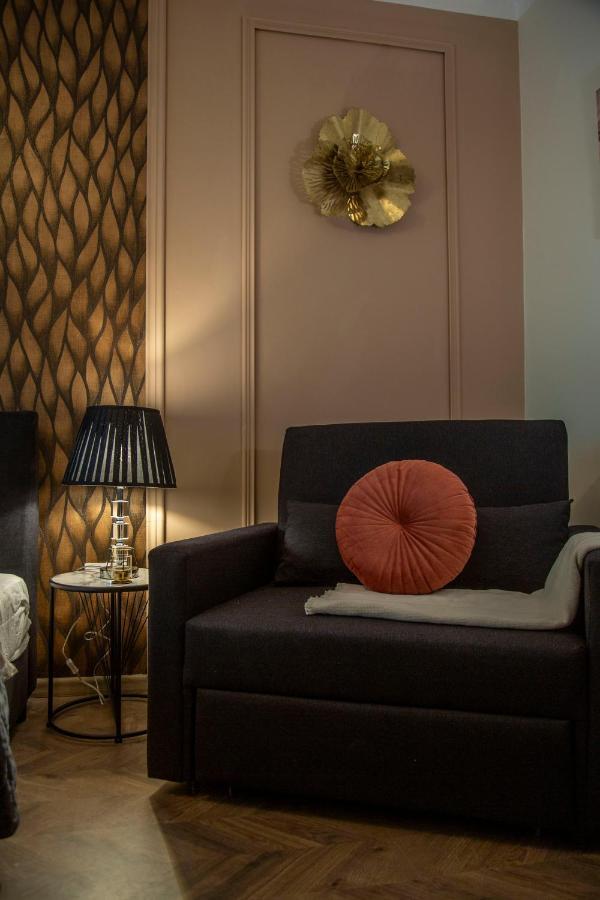 Stylish Quentin Apartment In The King Street ブダペスト エクステリア 写真