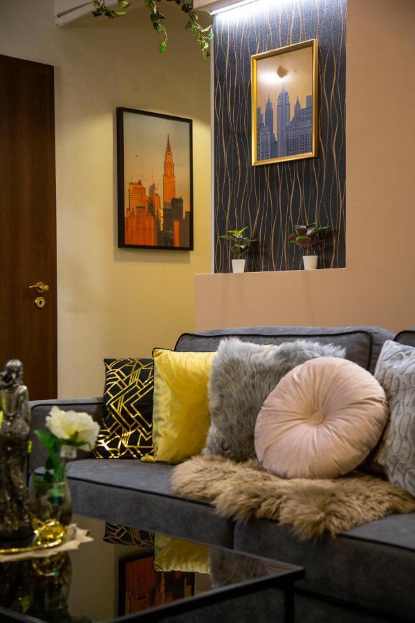 Stylish Quentin Apartment In The King Street ブダペスト エクステリア 写真