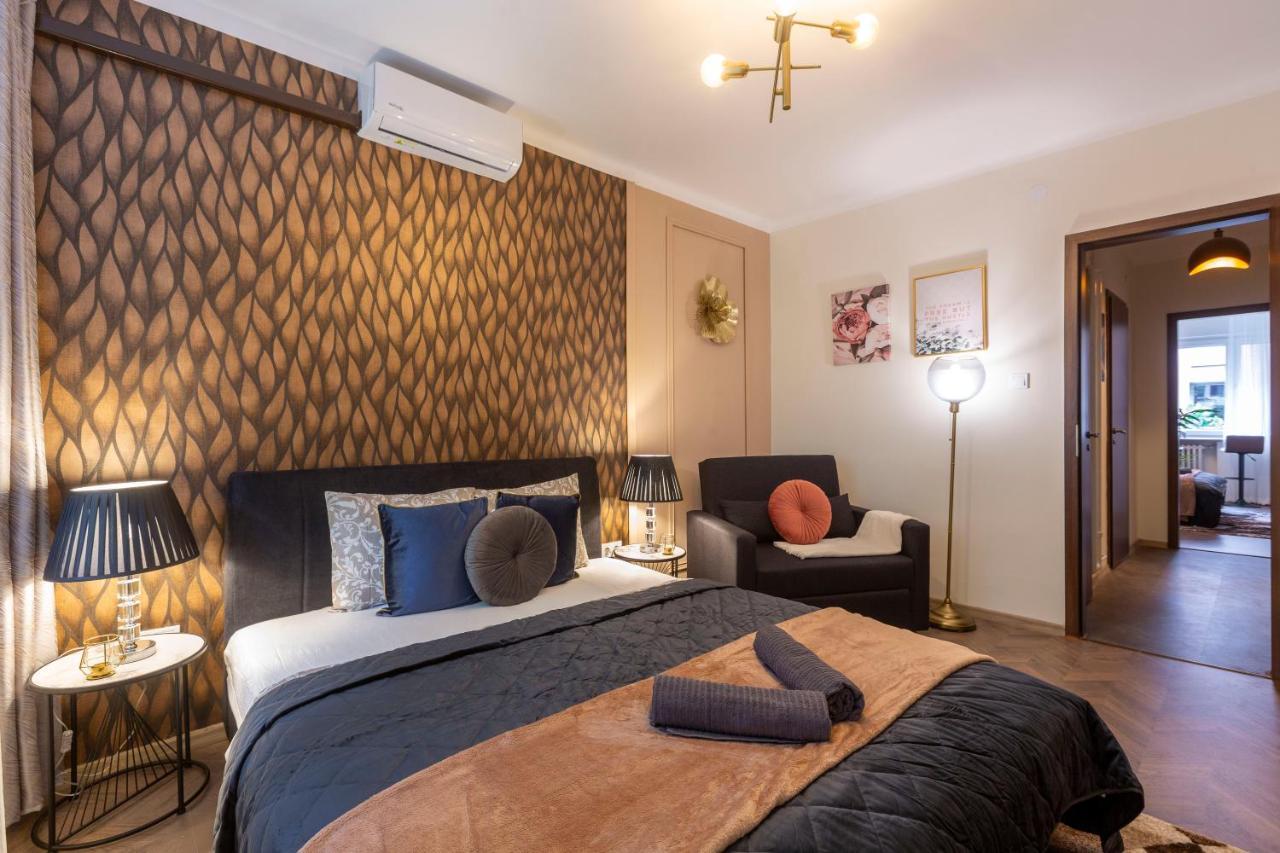 Stylish Quentin Apartment In The King Street ブダペスト エクステリア 写真
